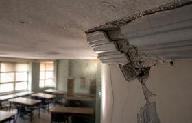 В Башкирии на ученика упал потолок в школе: Бас...